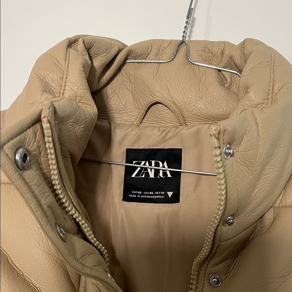 faux leather puffer - Picture 5 of 10